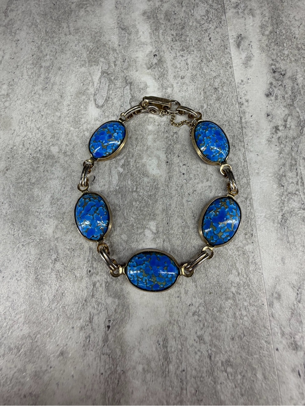 Vintage Cabochon Bracelet Gold Tone Blue Oval Stone Jewelry Mid Century MCM Mod